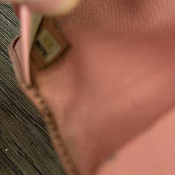 CHANEL Rose Pink Key Case - Picture 10 of 15